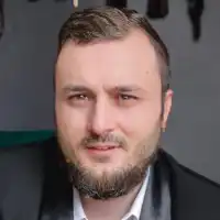 Комаров Арсений